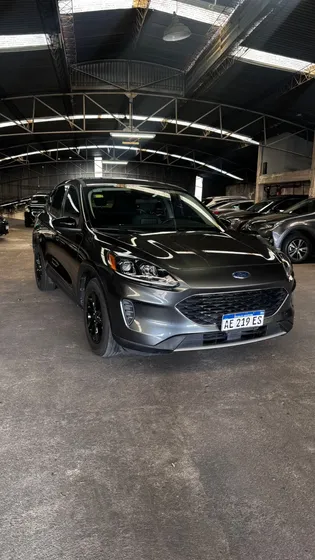 Ford Kuga 2.5 Se