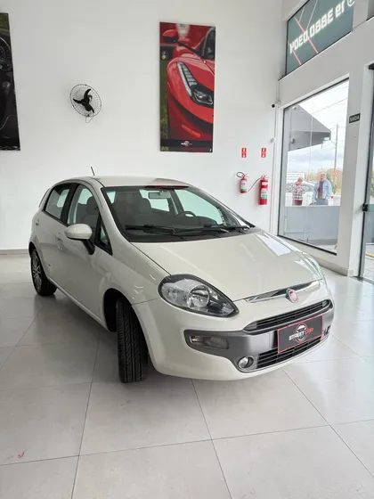 Fiat Punto 1.6 16v Essence Flex 5p