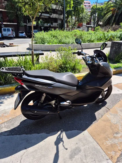 Excelente Honda Pcx 150 2018