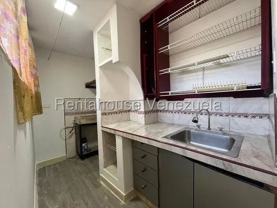 Maribel Morillo Asesor Inmobiliario De Rentahouse Vende; Practico Apartamento; De 72m2; Com 3 Hab. Y 2 Baños; Ubicado En El Palmar; Cercano Avdas. Principales Y Comercio Variado; Cabudare  Lara