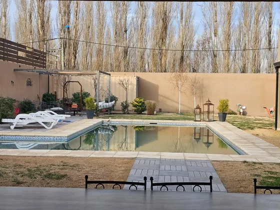 Casa Gerencial En Barrio Confluencia