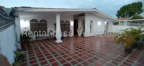 Casa En Venta Urb El Pilar Araure - #25-17268 Jg Rah