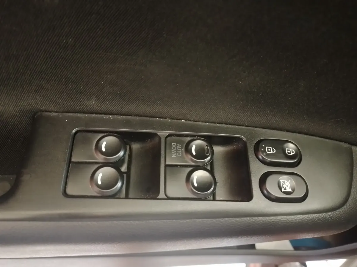 Hyundai Hb20s 2018 1.0 Comfort Plus Turbo Flex 4p — foto 8