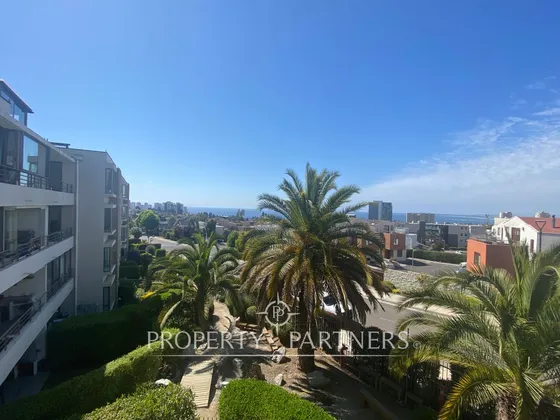 Venta De Estupendo Departamento En Lomas De Montem...