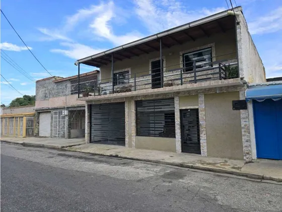 Casa Con Anexos En Venta Sector La Romana 23 De Enero Maracay