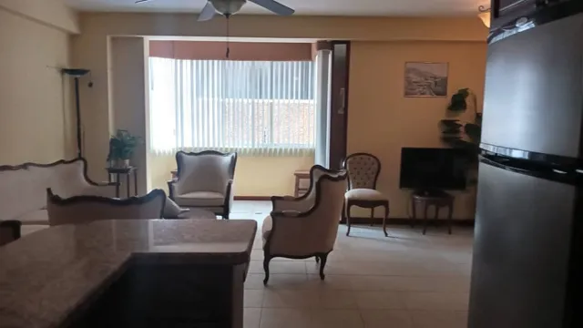 Apartamento Amoblado En Altin Ii, Paraiso 2, Con Piscina, Parrillera, Cerca De Restaurantes, Centros Comerciales Y Playas Ic-00213