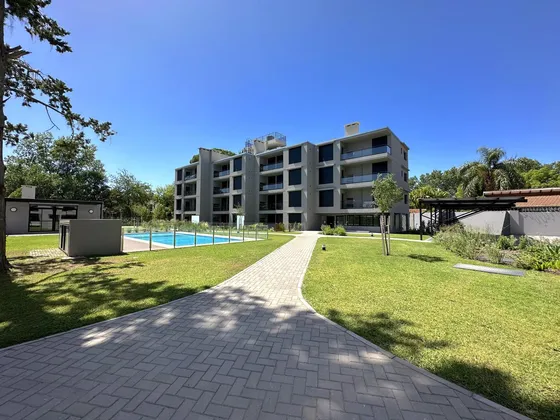 Departamento En Venta Ayres De Fisherton Con Cochera