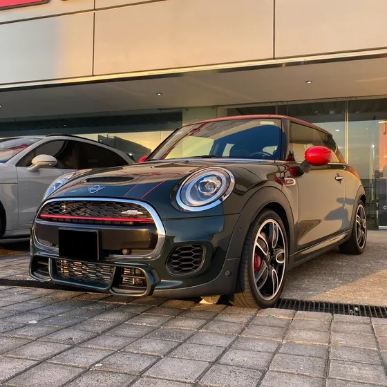 Mini John Cooper Works 2.0 Hot Chilli At