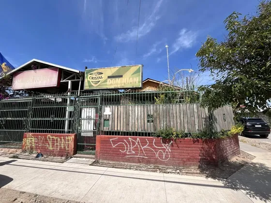 Casa 3d Y 2 B Con Amplio Local Comercial