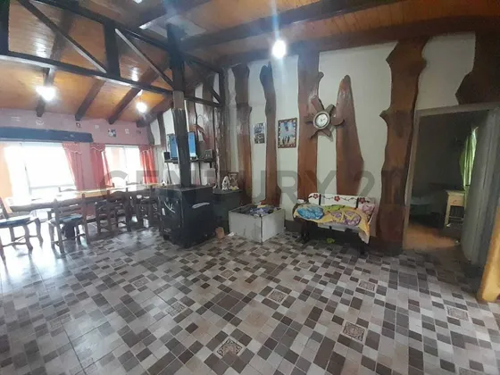 Se Vende Casa De 2 Plantas En Rafaela, Barrio Ilolay