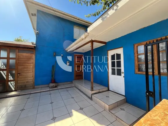 Casa Esquina En Calle Cerrada Próxima A Futura L7 Metro