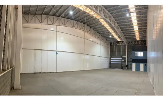 Arriendo Bodega C/of De 442 M2 En Sector Bayona, Colina.