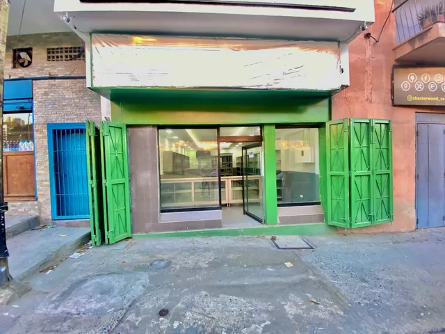 Local Duplex Remodelado En Santa Fe A Pie De Calle 140 M2 Acropolis Ch