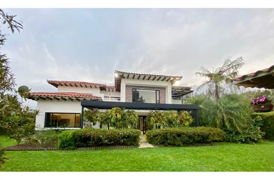 Casa En Venta En Rionegro Llanogrande