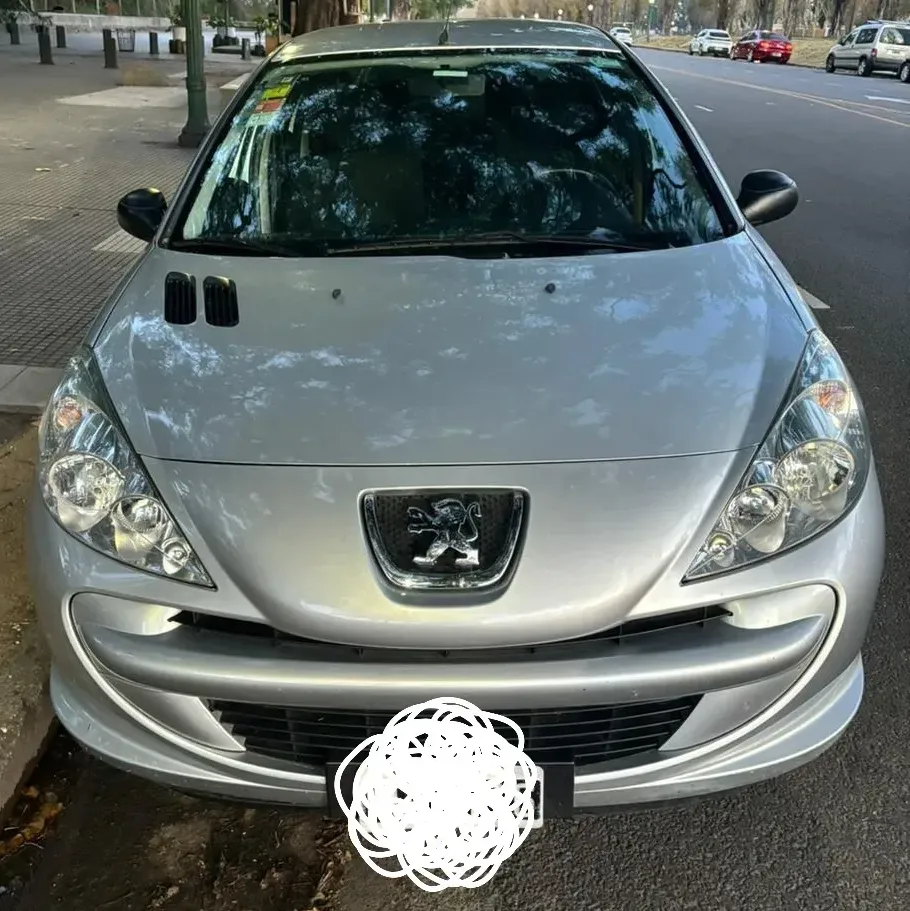 Peugeot 207 1.4 Active 75cv