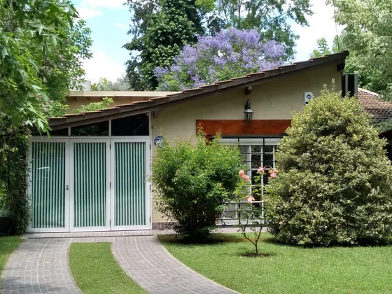 Casa En Venta Quinta Zona Residencial, Fco. Alvarez