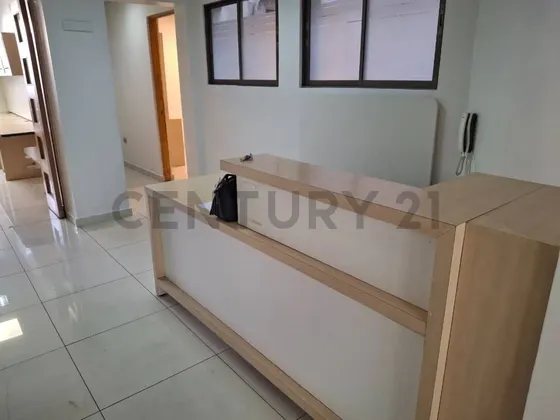 Amplia Oficina En Arriendo, Providencia