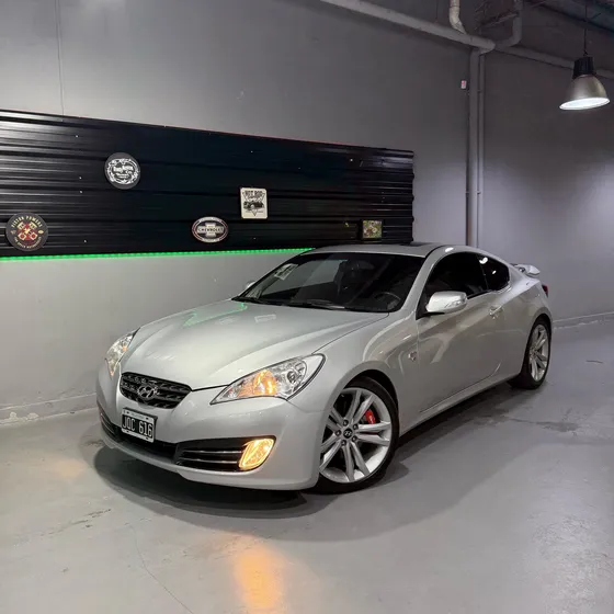 Hyundai Genesis 3.8 Coupe 300cv 6mt