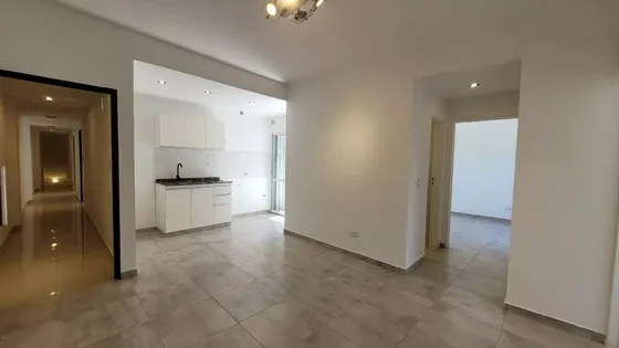 Venta Departamento Tres Ambientes  Caseros Patio Terraza Y Balcon