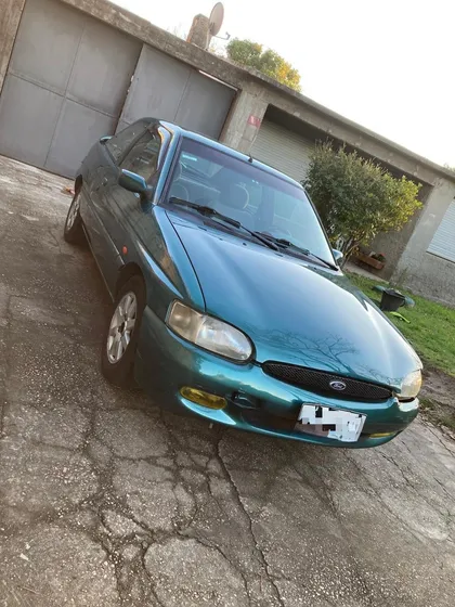 Ford Escort 1.8 Coupe Si
