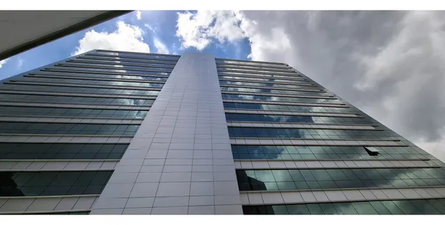 Venta Oficina 2100 M2 En Obra Gris En Centro Empresarial La Esmeralda