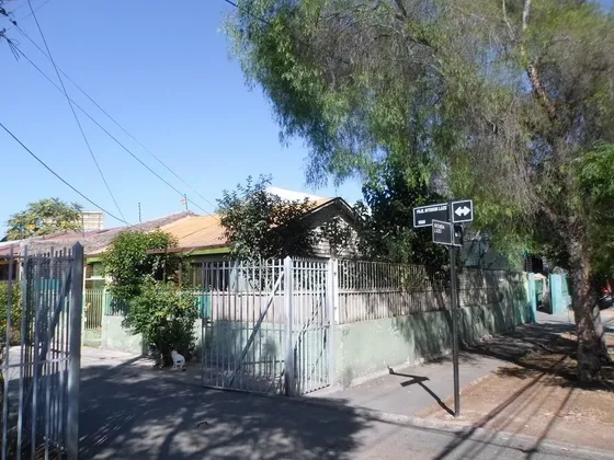 Casa Lazo 1568 En San Miguel , 4d+2b+2e