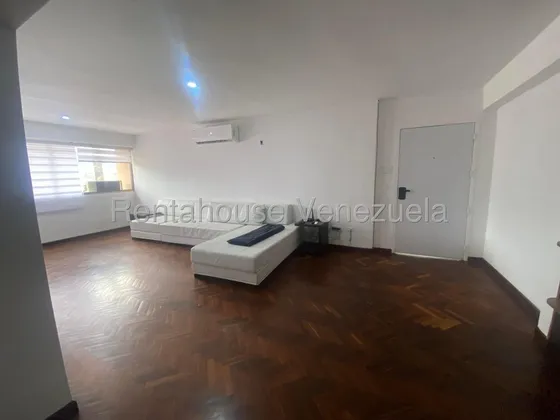 Jel Apartamento En Alquiler En La Tahona 25-23642 Fg