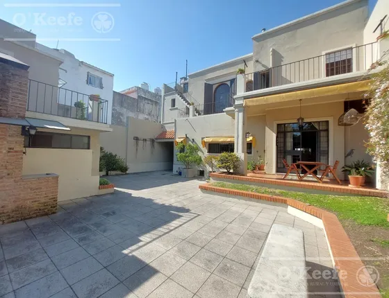 Casa Histórica En Venta En Quilmes 5 Ambientes, Residencial Exclusivo!
