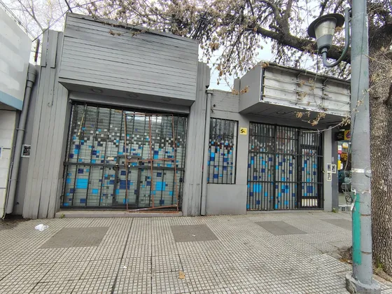 Local Comercial Sobre Avenida