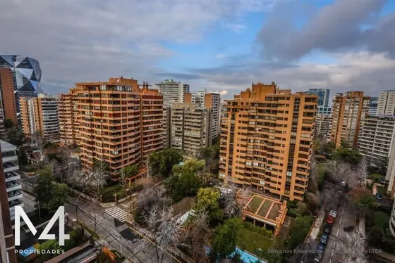 Departamento En Venta De 2 Dorm. En Las Condes
