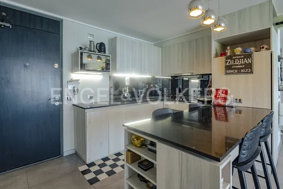 Moderno 2d En Suite Con Vista Al Oriente