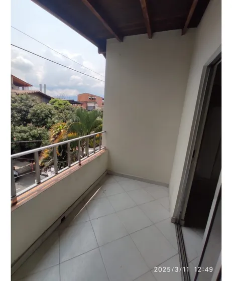 Casa Para Arriendo En Envigado, Barrio Bucarest