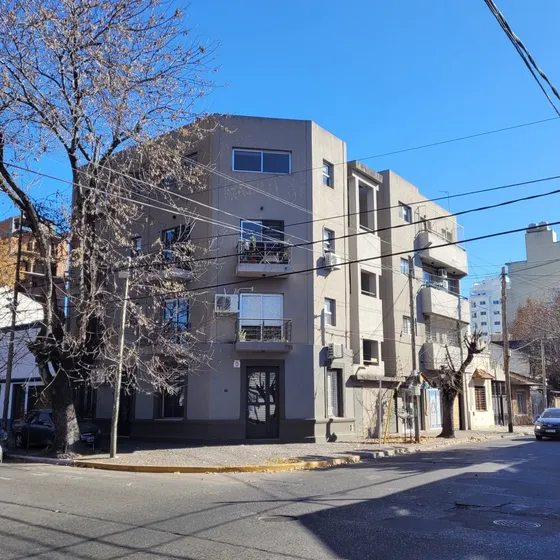 Departamento 3 Ambientes - Quilmes Centro (moreno Y Guido)