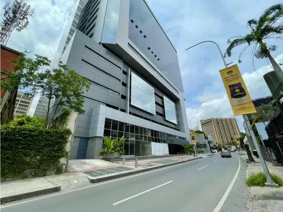 Se Vende Oficinas 800m² En Torre Empresarial En Las Mercedes