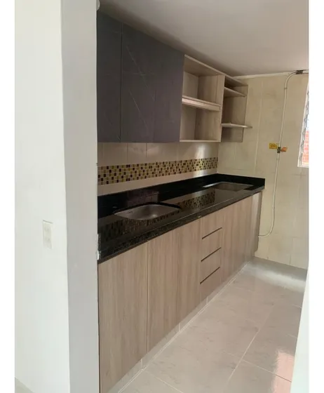 Venta De Casa 2 Y 3 Piso Sabaneta Paso Ancho P2 C.7174334