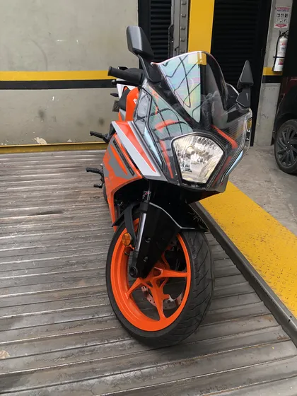 Ktm Rc 200 Hermosa , Muy Poco Uso , Por Que Viajo Mucho