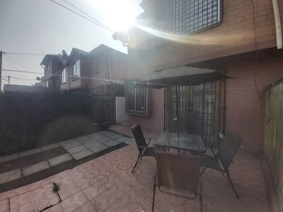 Casa En Maipú: 3 Hab, 3 Baños Por 2850 Uf