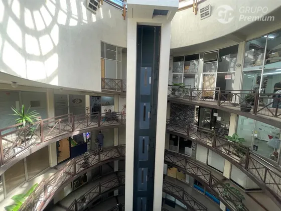 Local Comercial En Arriendo En Vitacura