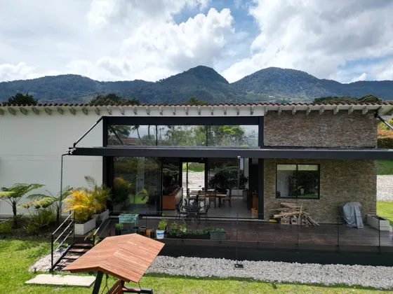Vendo Casa Campestre En El Carmen De Viboral Vda El Cerro