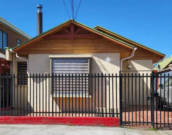 Casa Un Nivel 3 Dormitorios Con Quincho Lomas Coloradas