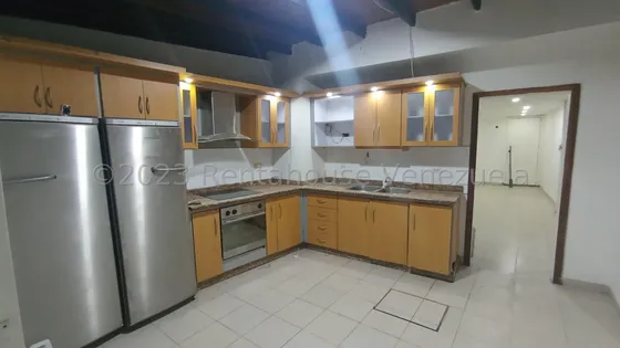 Dennymar, Alquila Espectacular Local Comercial Tipo Oficina Ubicado En El Este De Barquisimeto Con Todos Los Servicios Basicos Operativos En Optimas Condiciones B5a21975                               