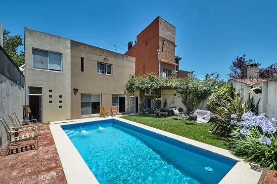 Venta Casa 4 Ambientes C/piscina. Financia/permuta