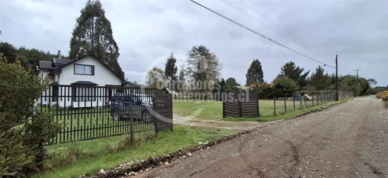 Oportunidad, Casa En Venta De 4 Dorm &#43; Quincho En P Vara