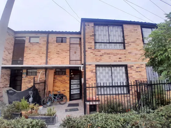 Vendo Casa Chia $290 Millones. Permuto Por Casalote O Apto Menor Valor. Propongan  