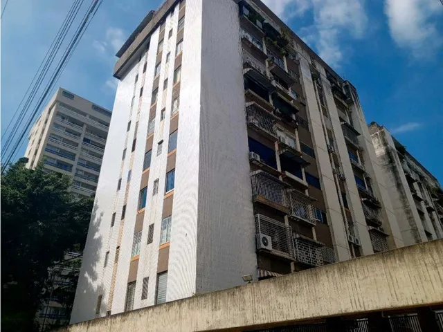 Alquiler Apartamento En Los Palos Grandes 67m2