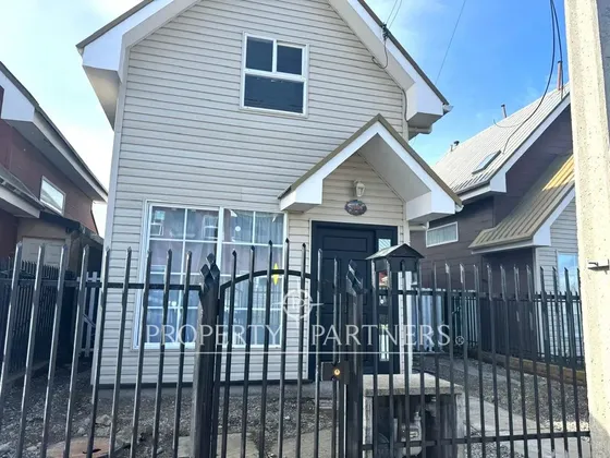 Hermosa Casa Recién Remodelada En Villa Sendero Au...