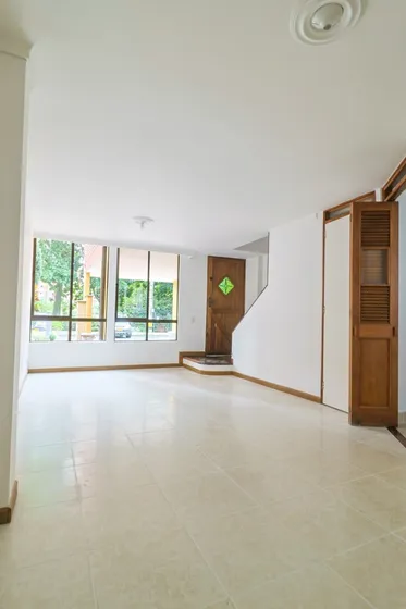 Se Vende Agradable Casa En El Barrio El Dorado