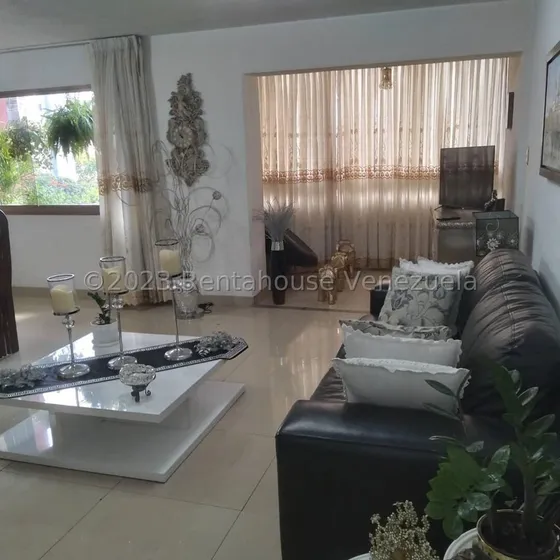 Amplio Apartamento En Venta En Elvalle