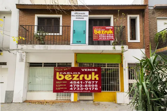 Excelente Propiedad En Block En Venta, En Caba.