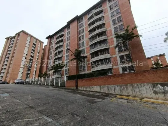 Apartamento Remodelado En Miravila Cod. 26-1560 Carlos López